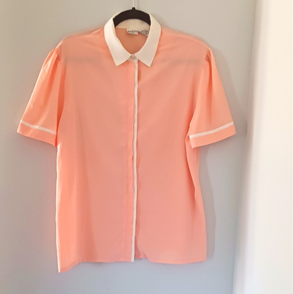 James Kenrob pink short sleeve buttons down blouse